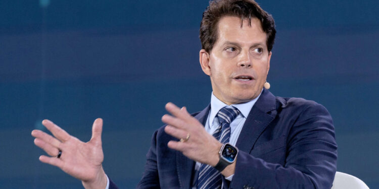 越跌越买不怕「接刀」！天桥资本 Anthony Scaramucci 坚持加码比特币缩略图