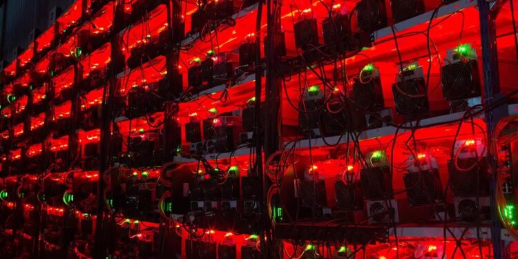 比特币挖矿难度暴跌 11%！创中国 2021 年「大封杀」以来最大降幅缩略图