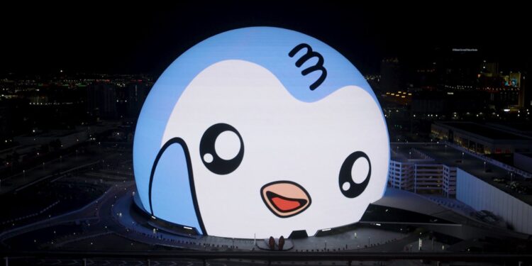胖企鹅用实体 IP 登拉斯维加斯，不谈 NFT 更红！缩略图