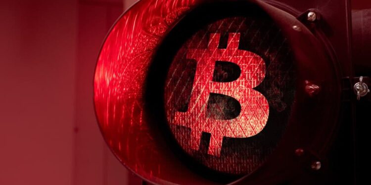 比特币涨声再起？别太乐观！ QCP 警告：逼近 9.5 万美元恐遇阻力缩略图