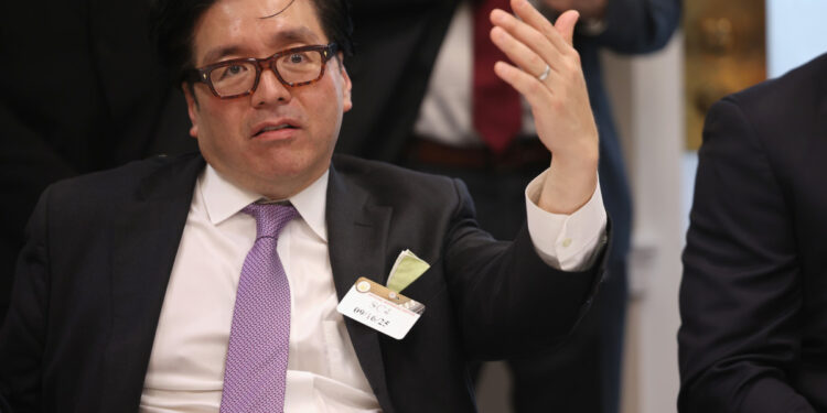 Tom Lee 不喊「 25 万美元」了！比特币年底创高从「笃定」变「有机会」缩略图
